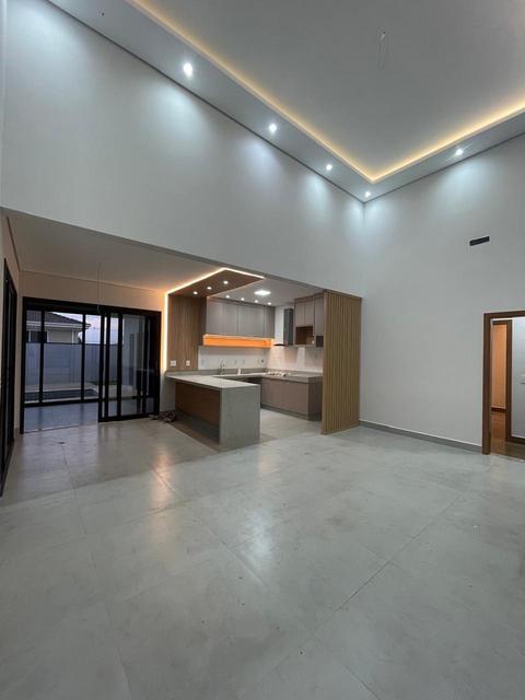 Casa à venda em Paulínia, Betel, com 3 suítes, com 185 m², Residencial Paineiras